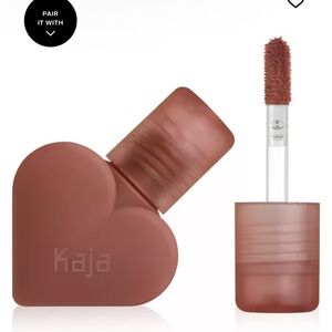 Kaja
Love Swipe Lightweight Cushiony Lip Mousse color 03 everygirl